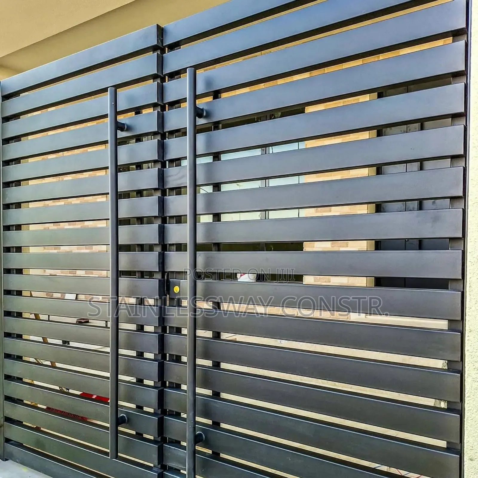 Elegant Mini Gate - Welcome to Your Space