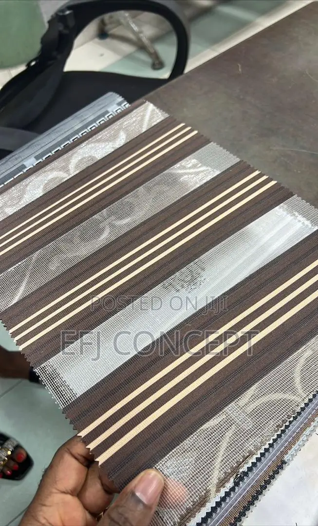 Blend of Thick Brown, Light Brown and Beige for Day and Night Blind