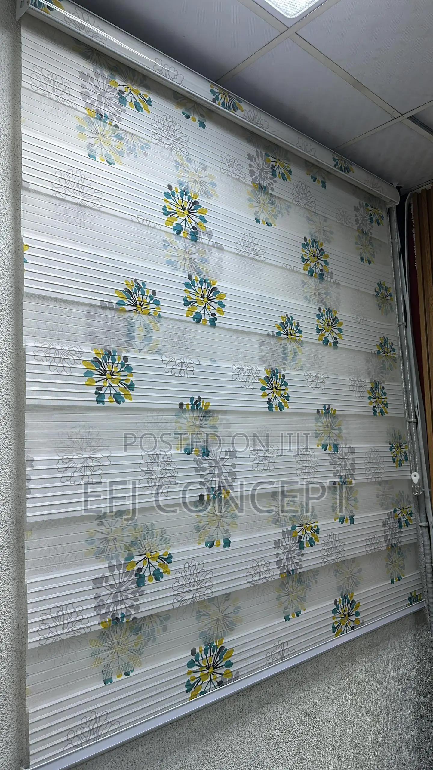 Colorful Blend of Orange-Blue Floral Design for Day and Night Blind