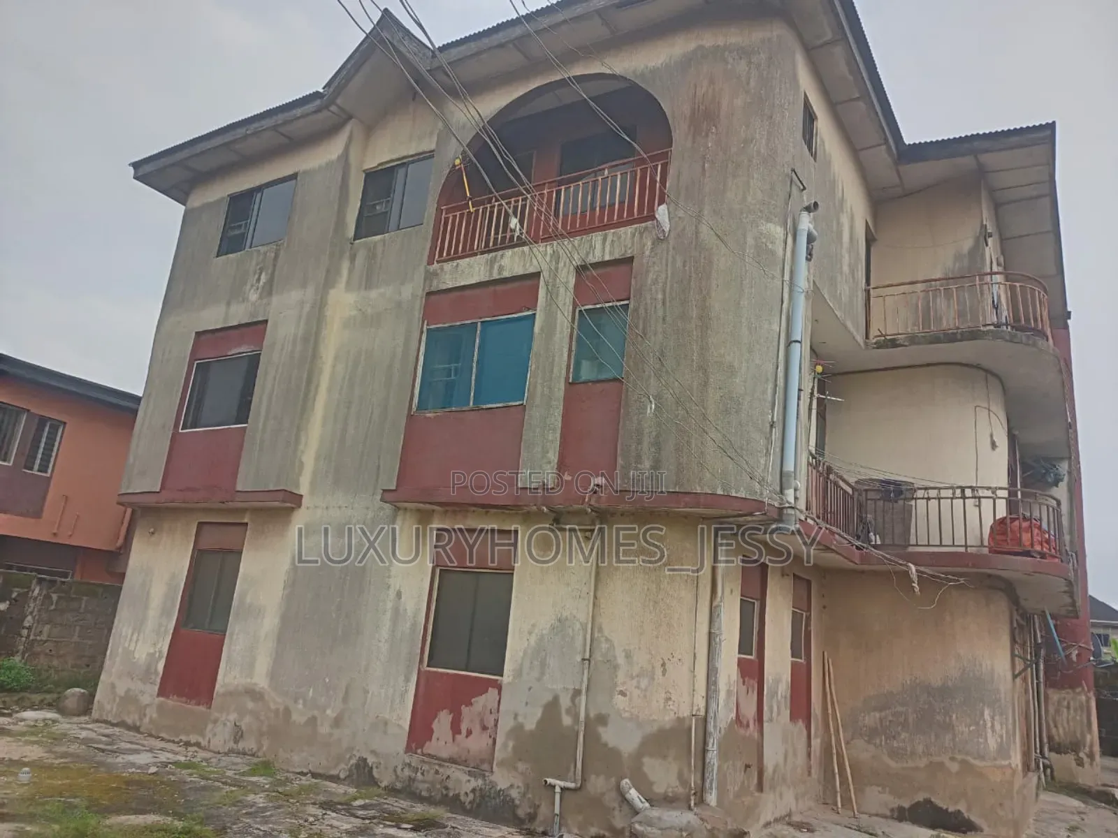 3bdrm Block of Flats in Afromedia Okokomiko, Okokomaiko for sale