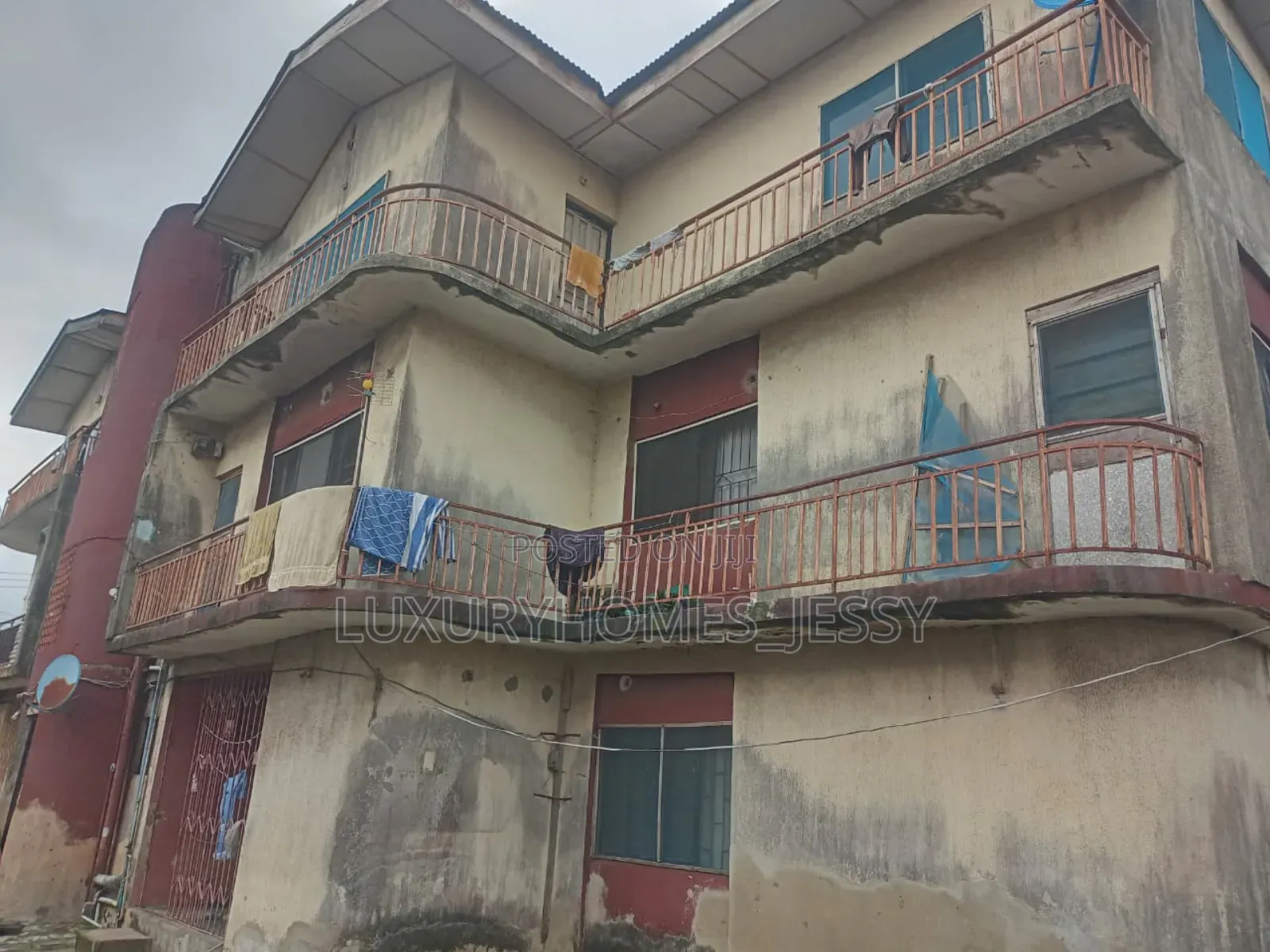 3bdrm Block of Flats in Afromedia Okokomiko, Okokomaiko for sale
