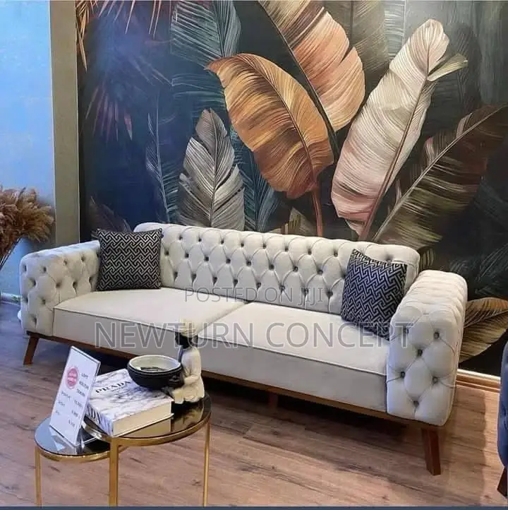 Luxury 3 Seater’S Couch