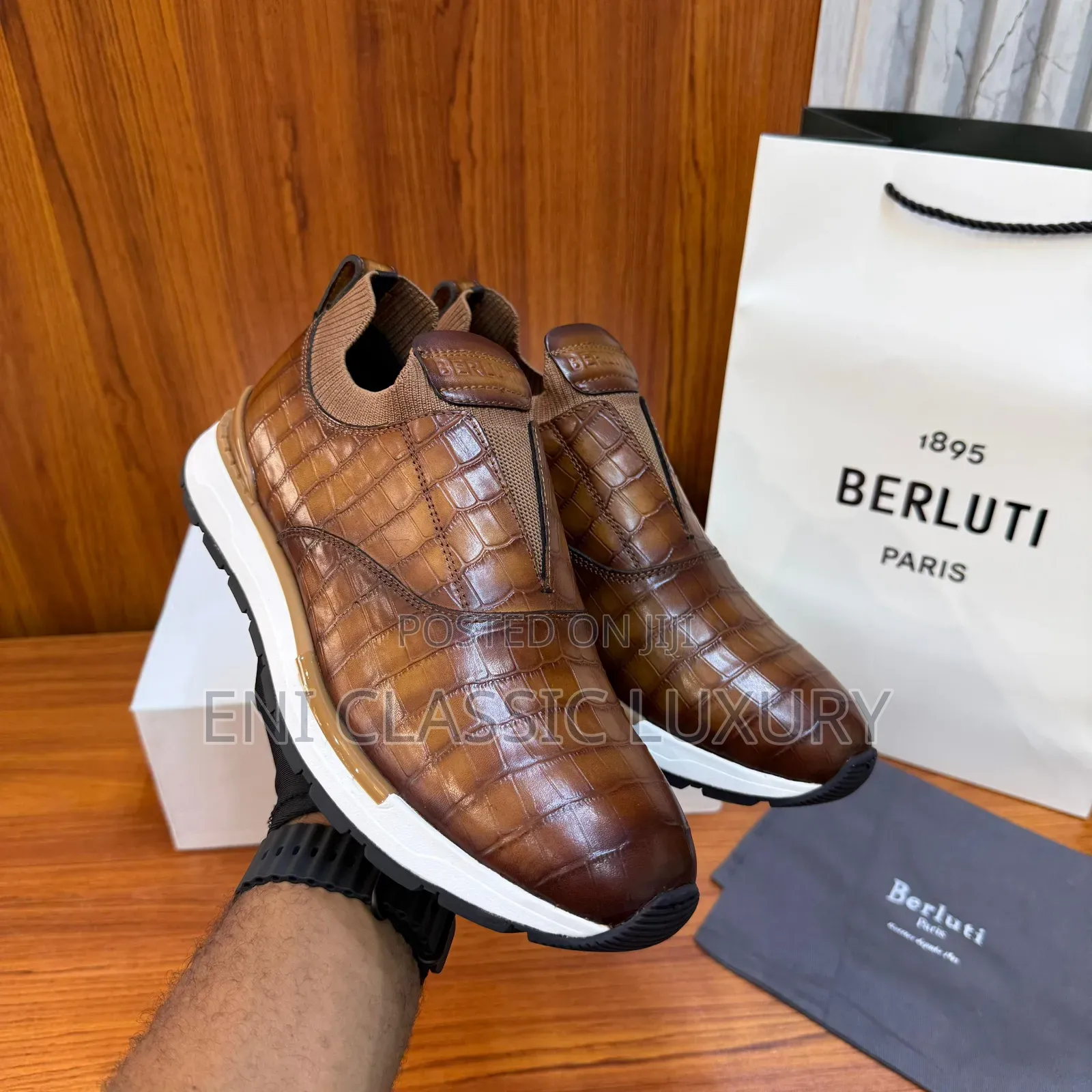 Pure Quality Luxury Men's Sneakers Berluti Well Banded Package