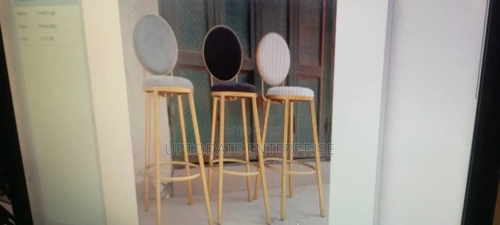 Modern Bar Stool With Backrest