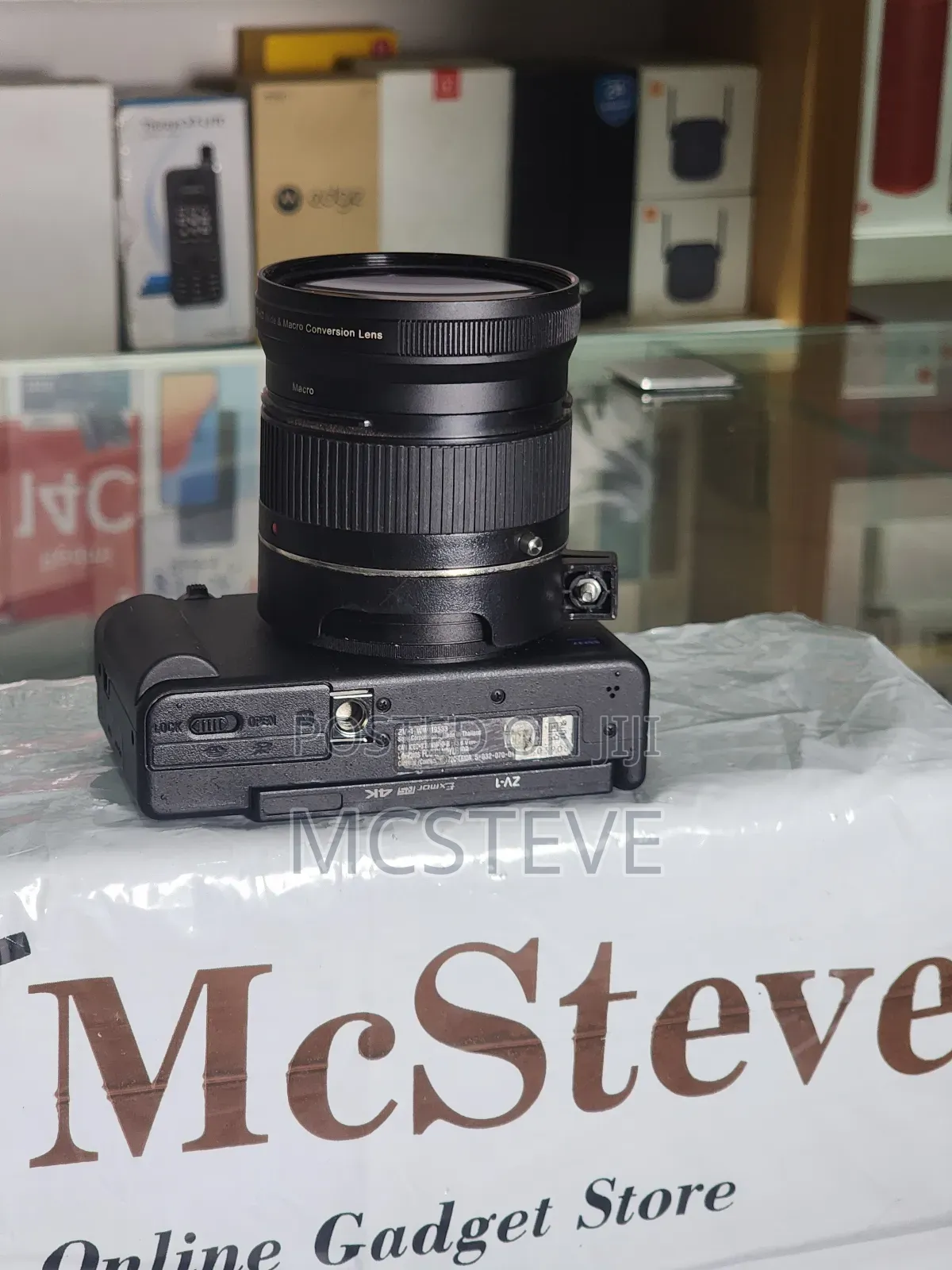 Sony Zv-1 Content Creating Camera With Neewer Hd Wide Macro Lens