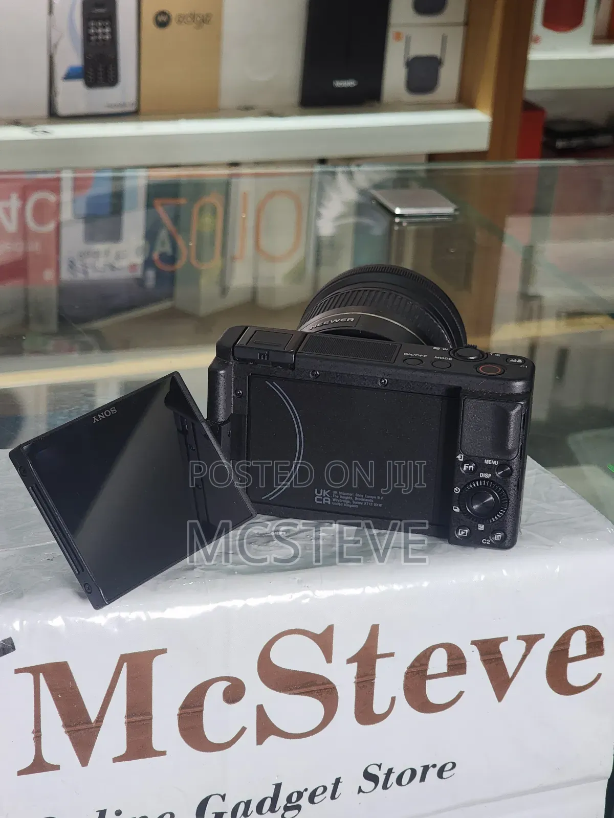 Sony Zv-1 Content Creating Camera With Neewer Hd Wide Macro Lens