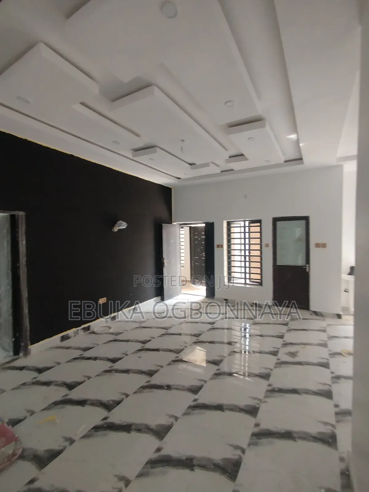 2bdrm Block of Flats in Apu Road, Off, Obio-Akpor for rent