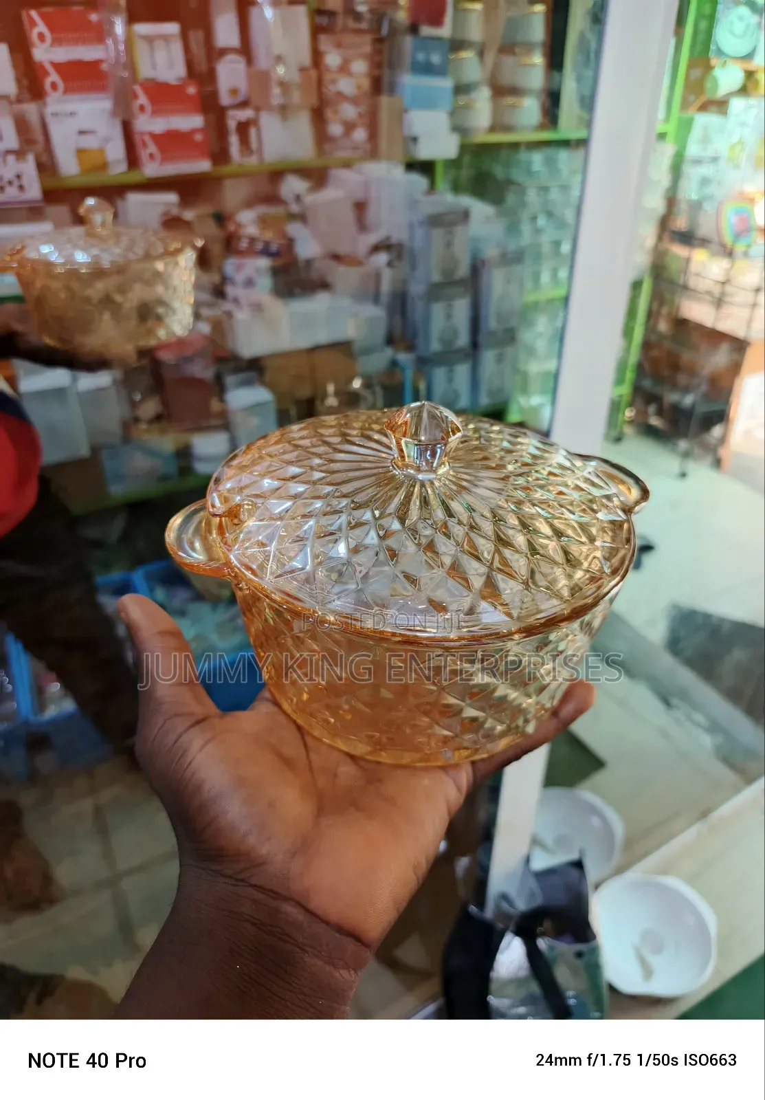Simple Style Ceramic Glass Bowl Plate
With Cover