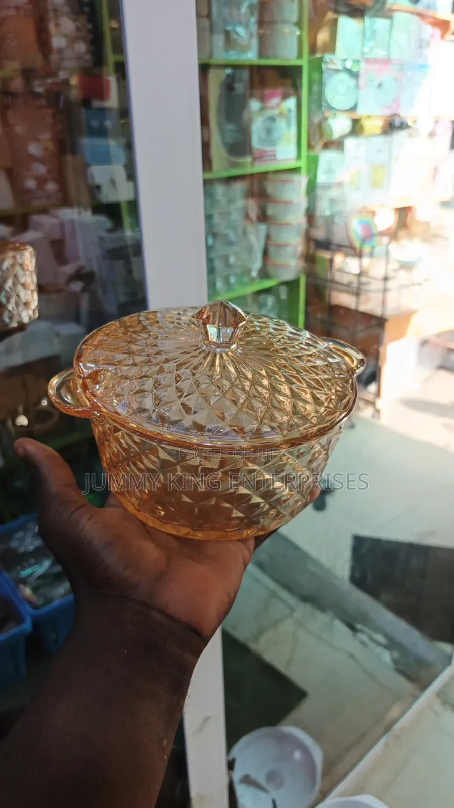 Simple Style Ceramic Glass Bowl Plate
With Cover