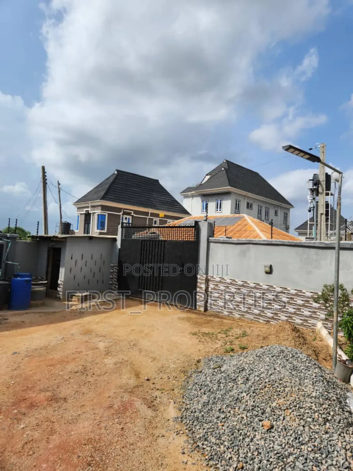 5bdrm Duplex in Ire Akari Estate for sale