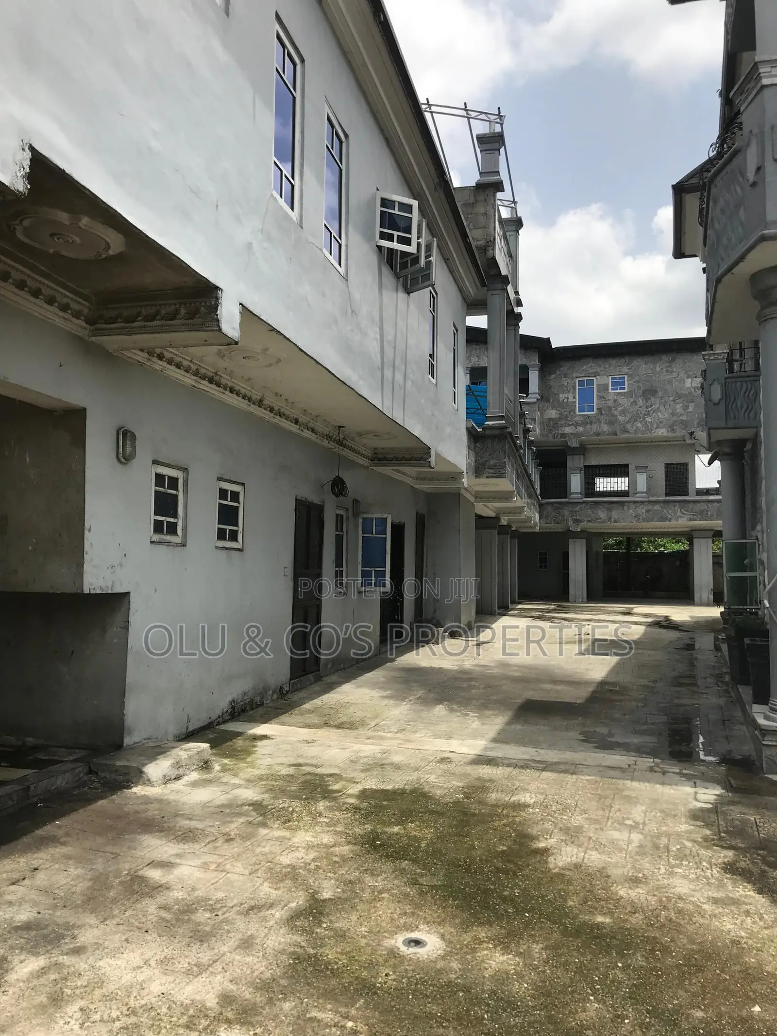 18bdrm Mansion in Port-Court for sale