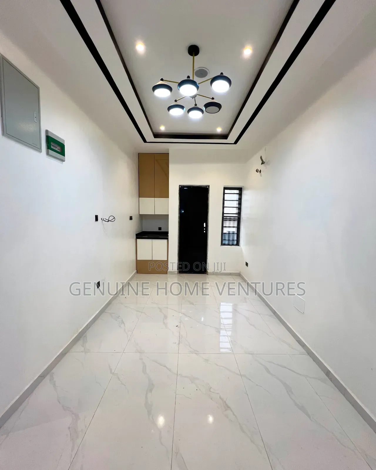 6bdrm Duplex in Bera Estate Chevron for sale