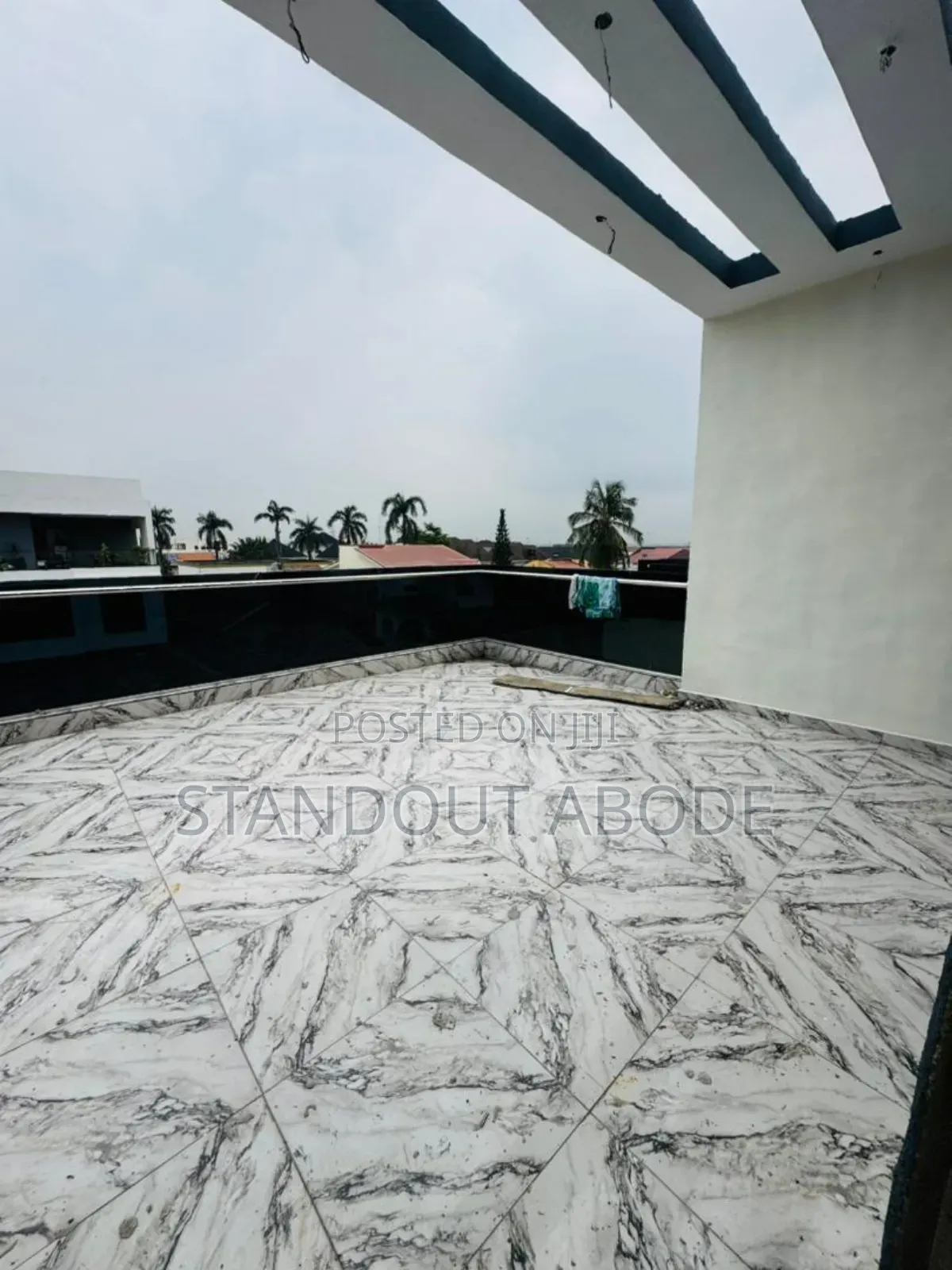 5bdrm Duplex in Inside An Estate, Ogudu GRA for sale