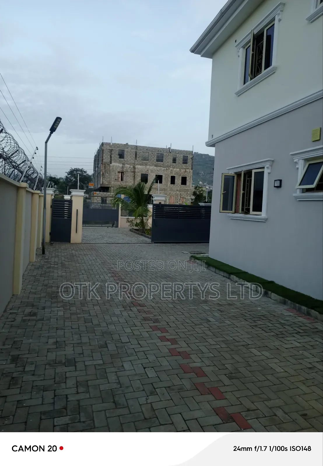 2bdrm Block of Flats in Fo1, Kubwa for rent