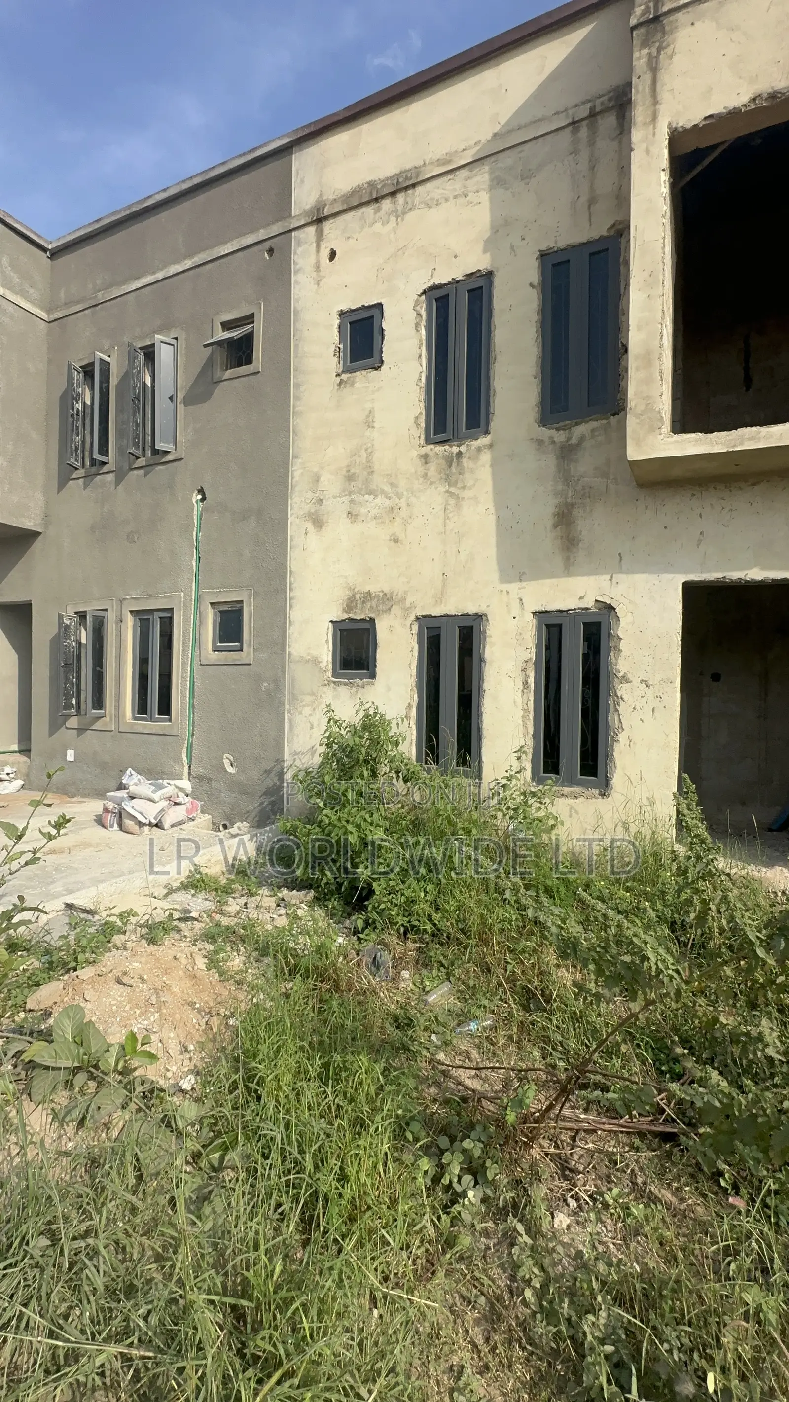3bdrm Townhouse/Terrace in Apo District for sale