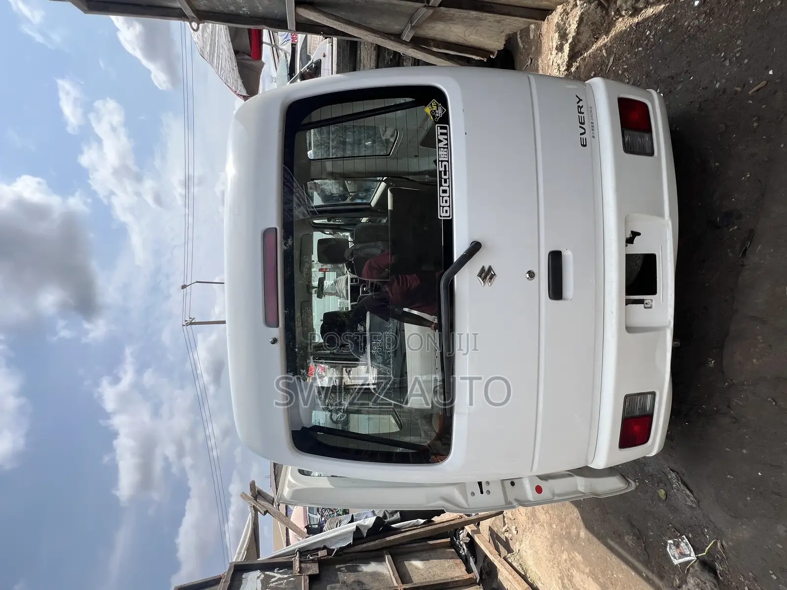 Suzuki Every 2010 White