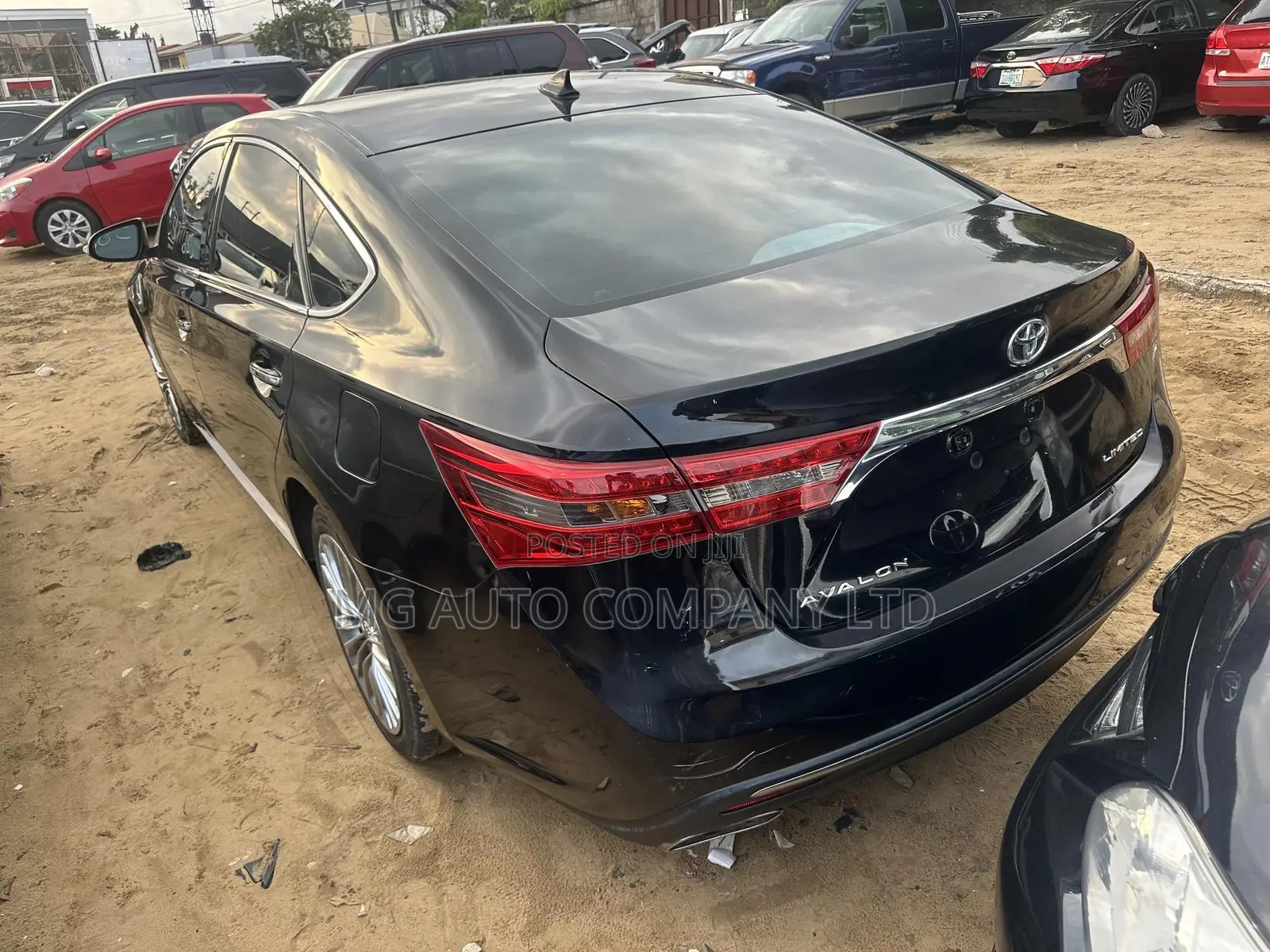 Toyota Avalon Limited FWD Sedan (3.6L 6cyl 6A) 2016 Black