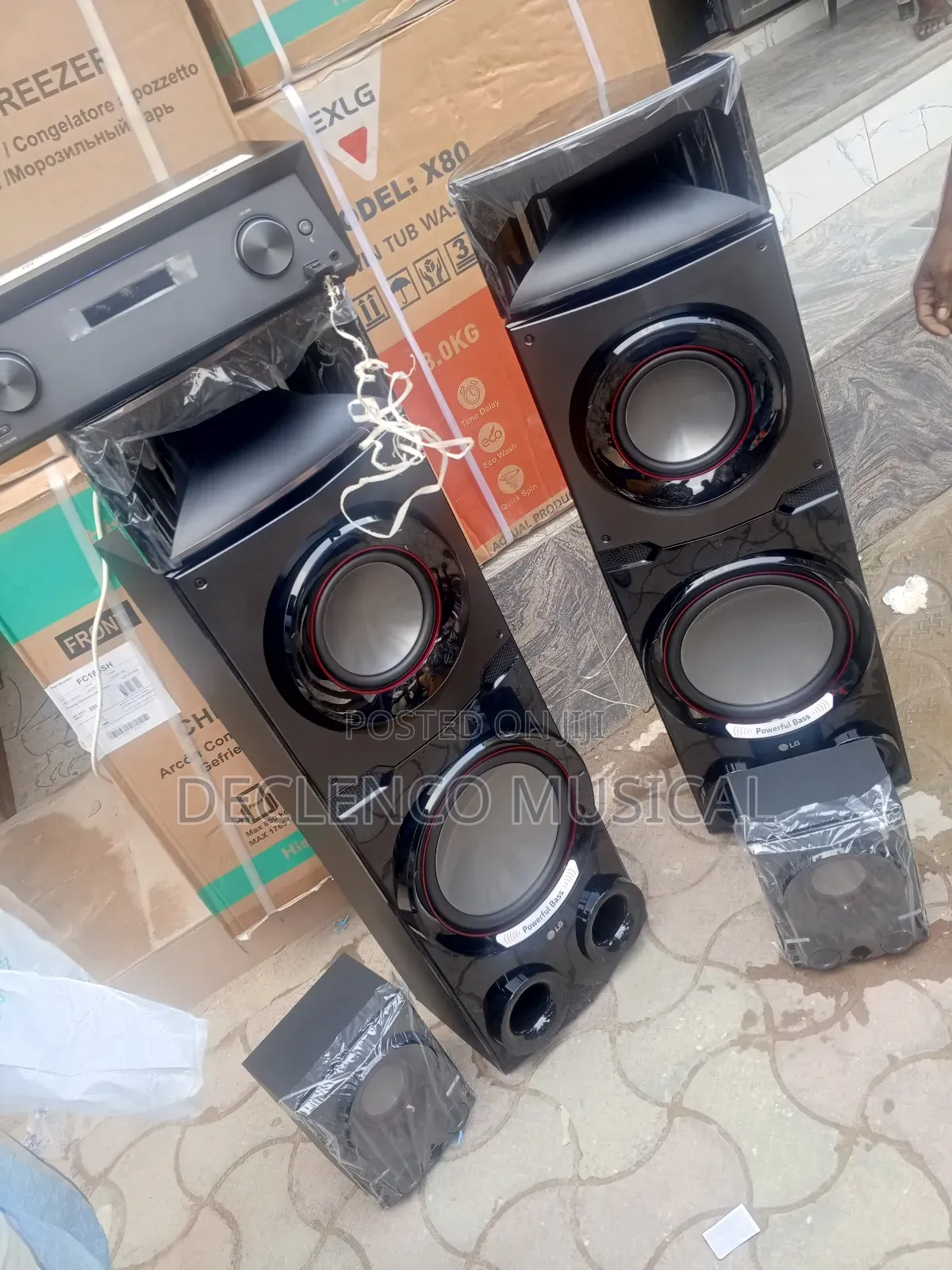 Lg High Power Multimedia Receiver System With Giant Tallboy Speaker