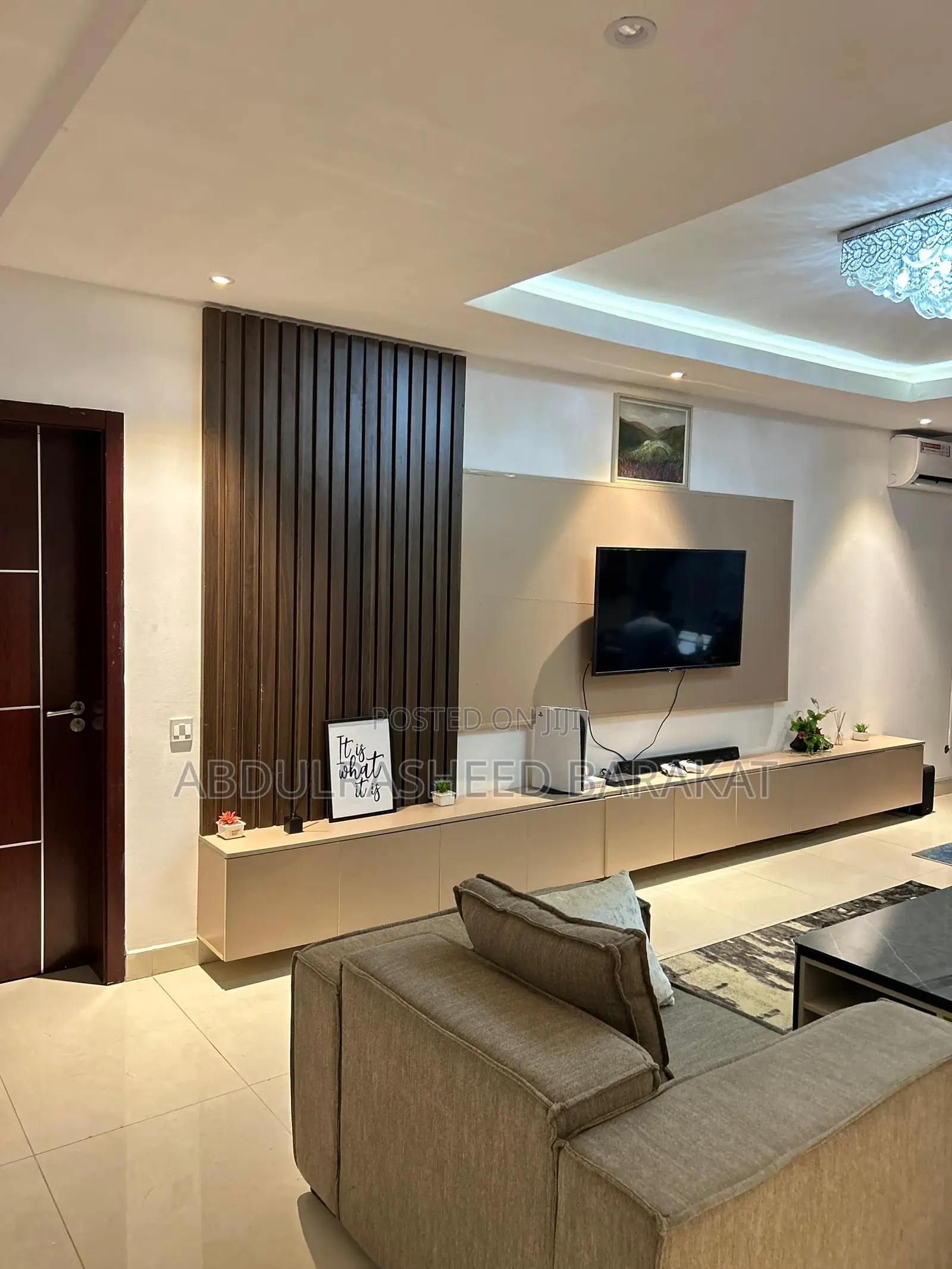 Luxury and Spacious 2 Bedroom Apartments With Ps5