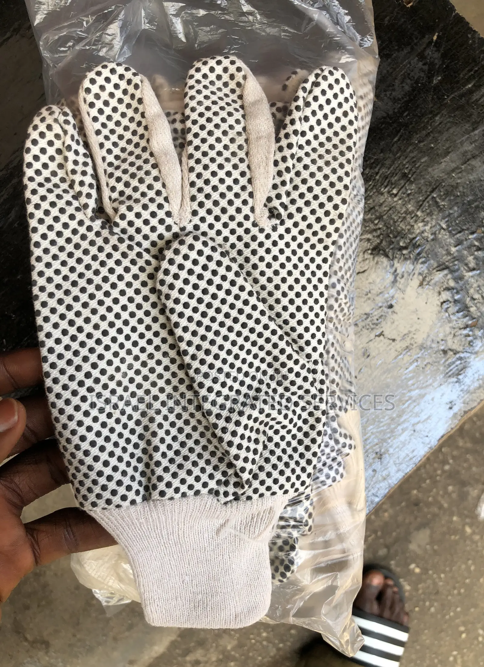 Ducted Hand Glove