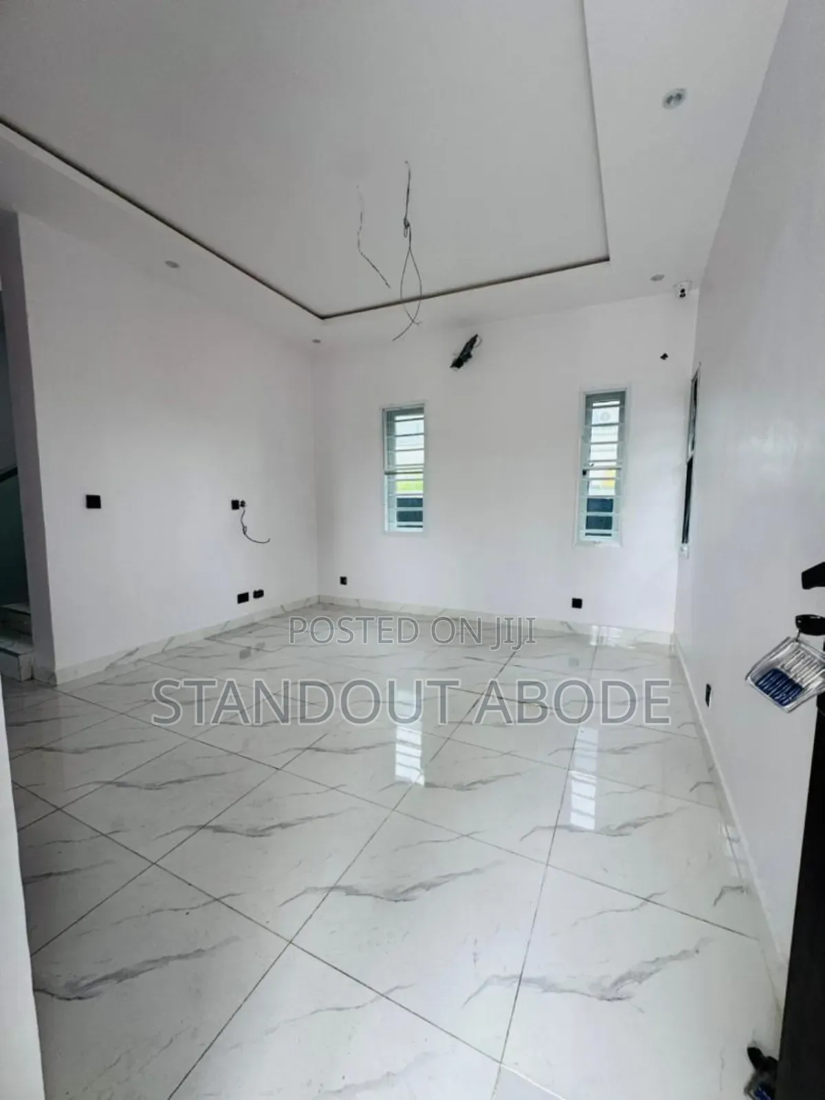 4bdrm Duplex in In A Secure Estate, Adeniyi Jones for sale
