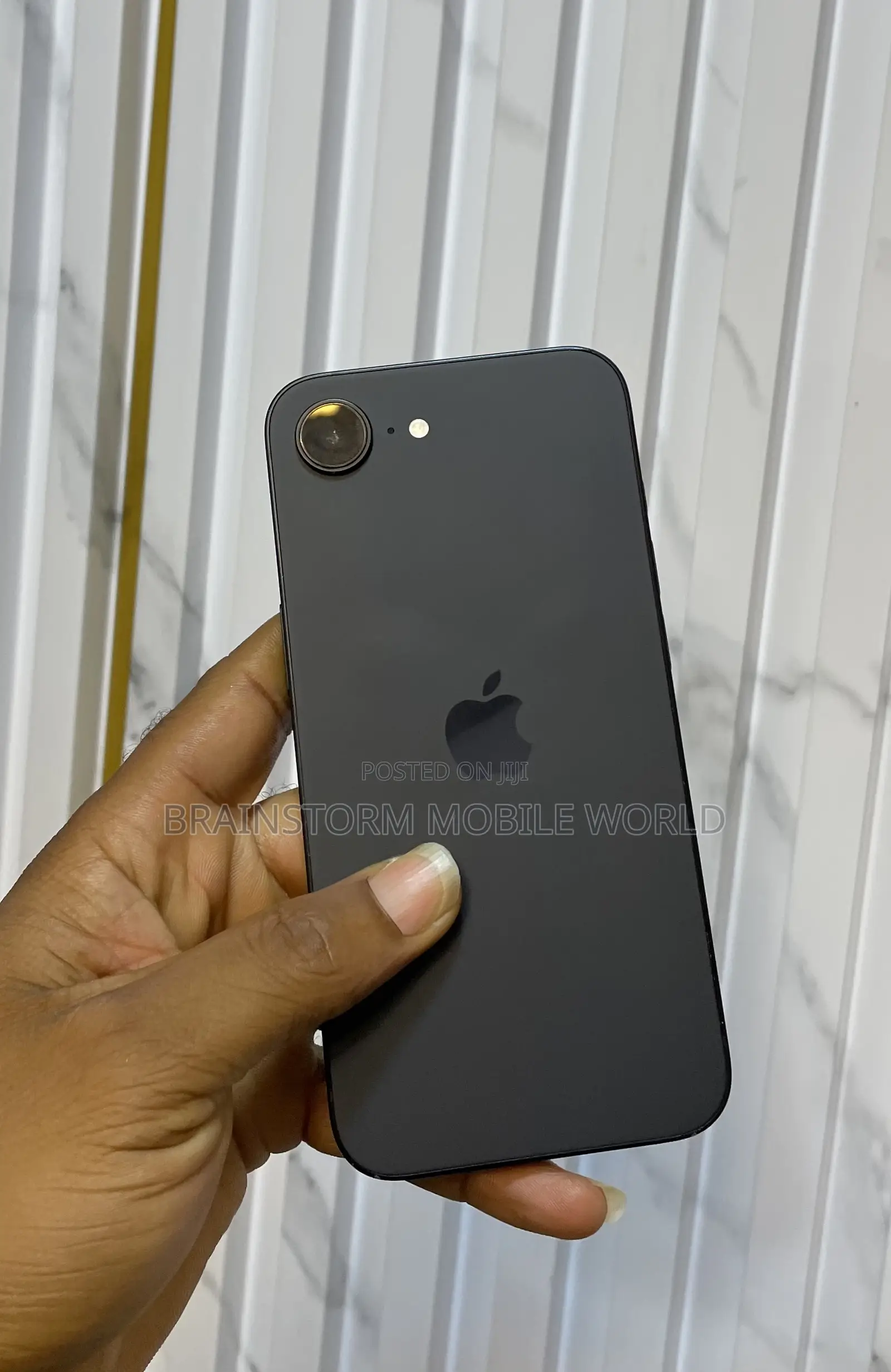 Apple iPhone 16e 128 GB Black