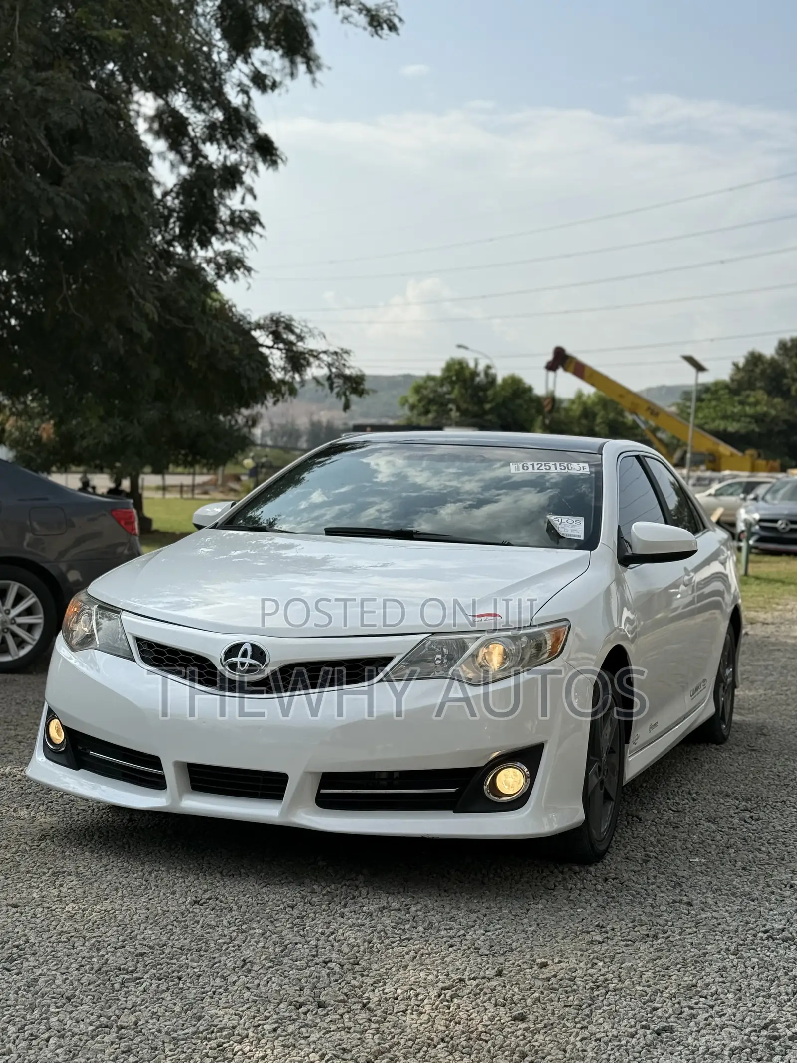 Toyota Camry SE 4dr Sedan (2.5L 4cyl 6A) 2013 White