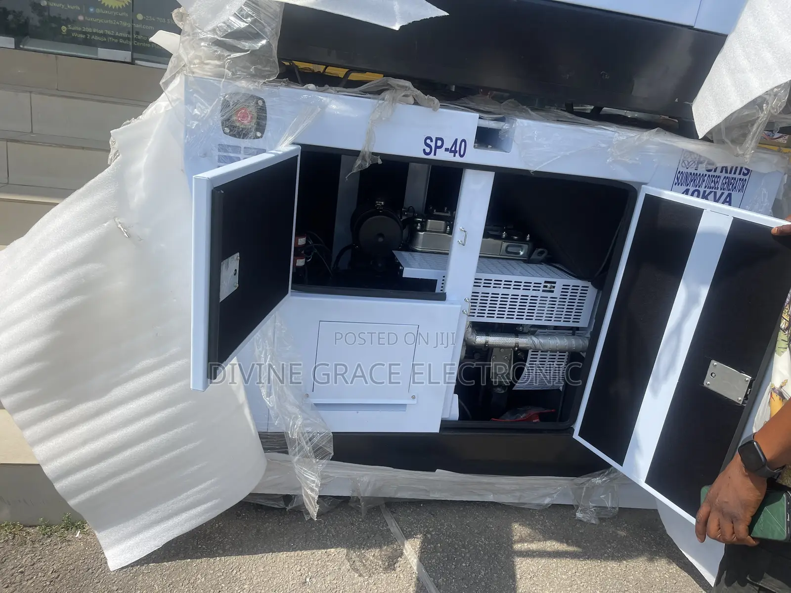 40kva Soundproof Diesel Perkins Generator R D