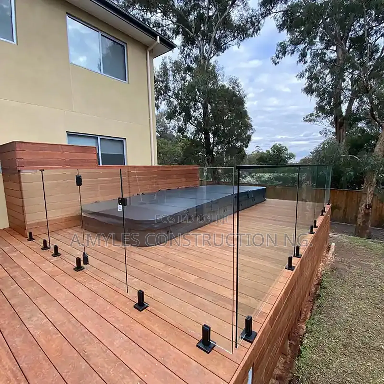 Seatout Glass Handrail