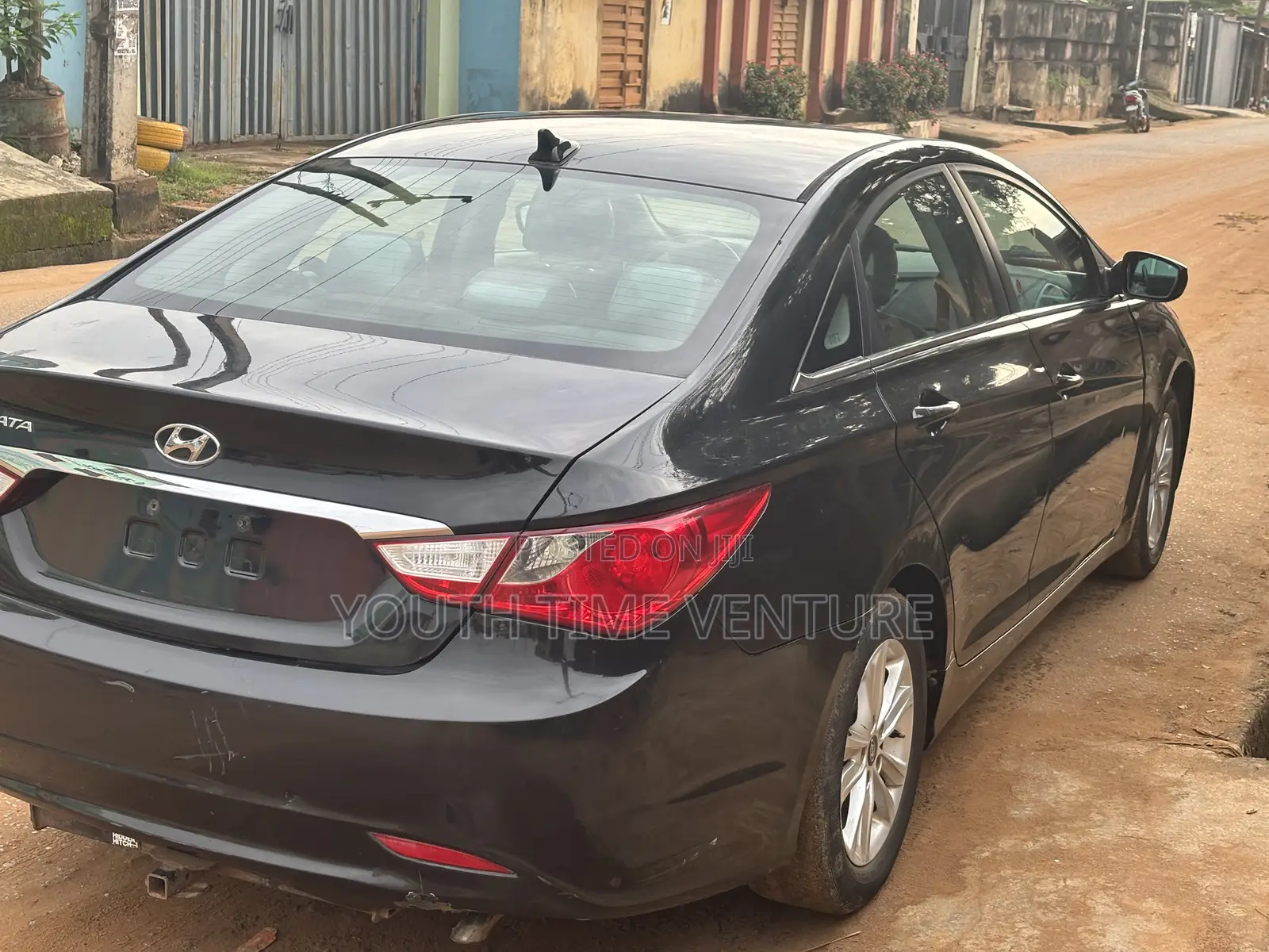 Hyundai Sonata Limited 2.0T Sedan (2.0L 4cyl 6A) 2013 Black