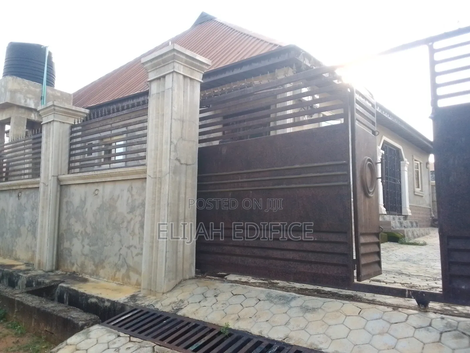 Furnished 3bdrm Bungalow in Parkview, Ikorodu for sale