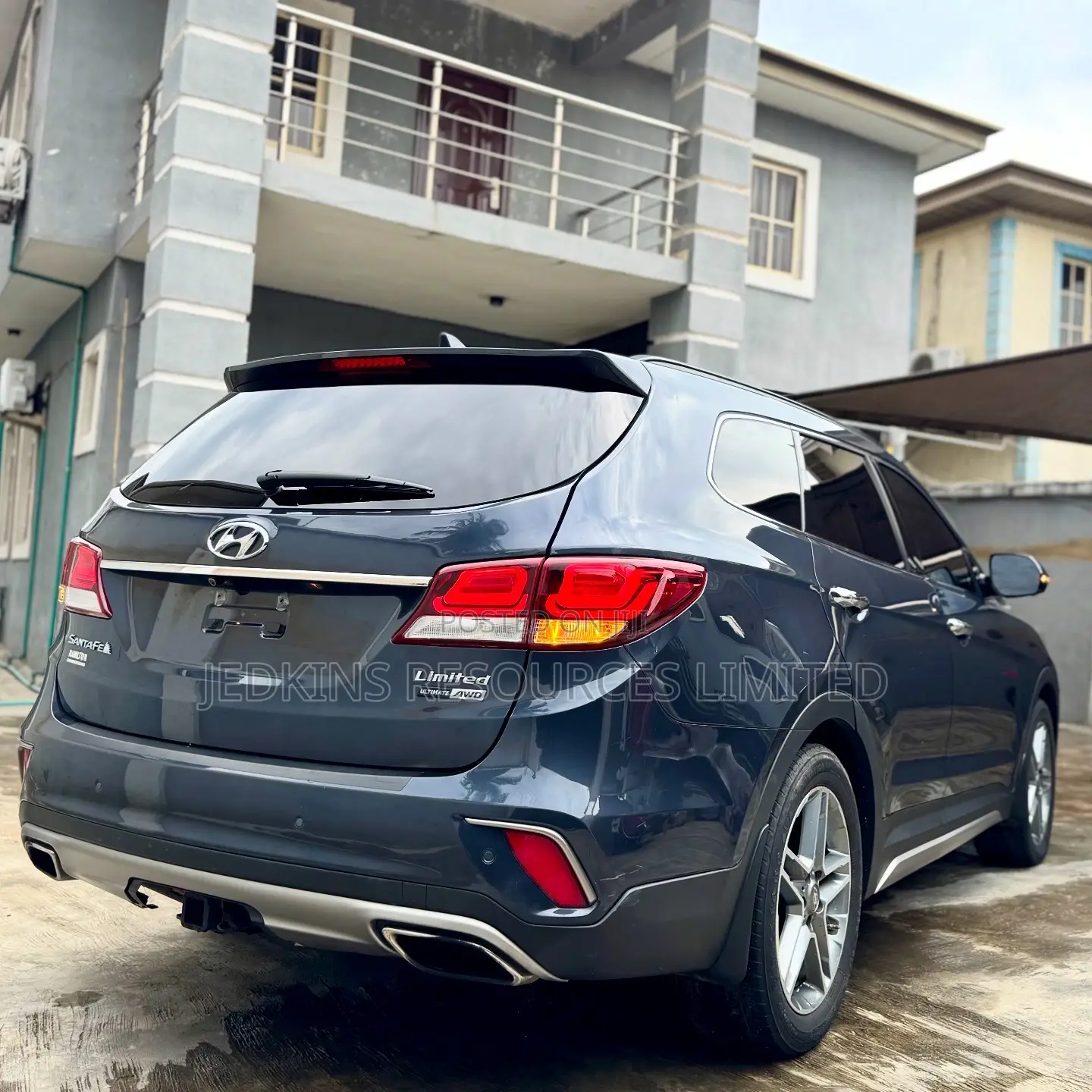 Hyundai Santa Fe SE Ultimate AWD 2017 Gray