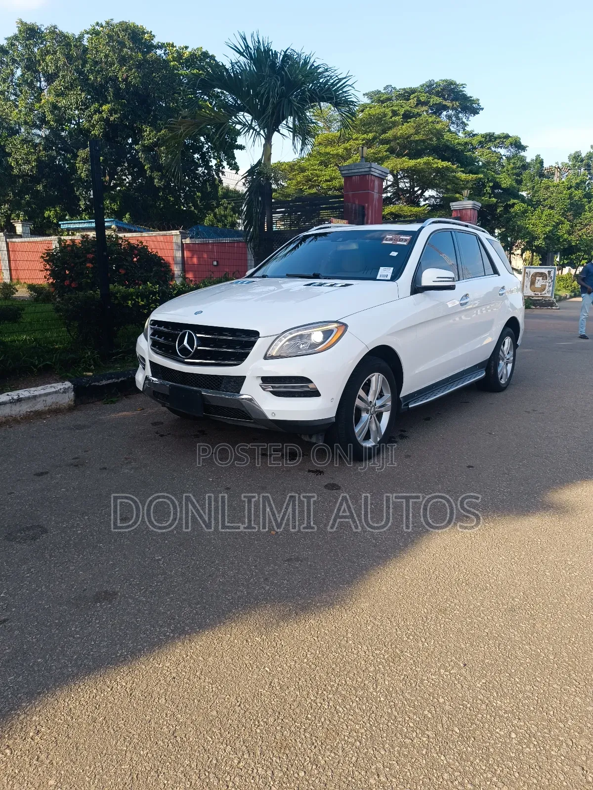 Mercedes-Benz M Class ML350 4MATIC 4dr SUV AWD (3.5L 6cyl 7A) 2014
