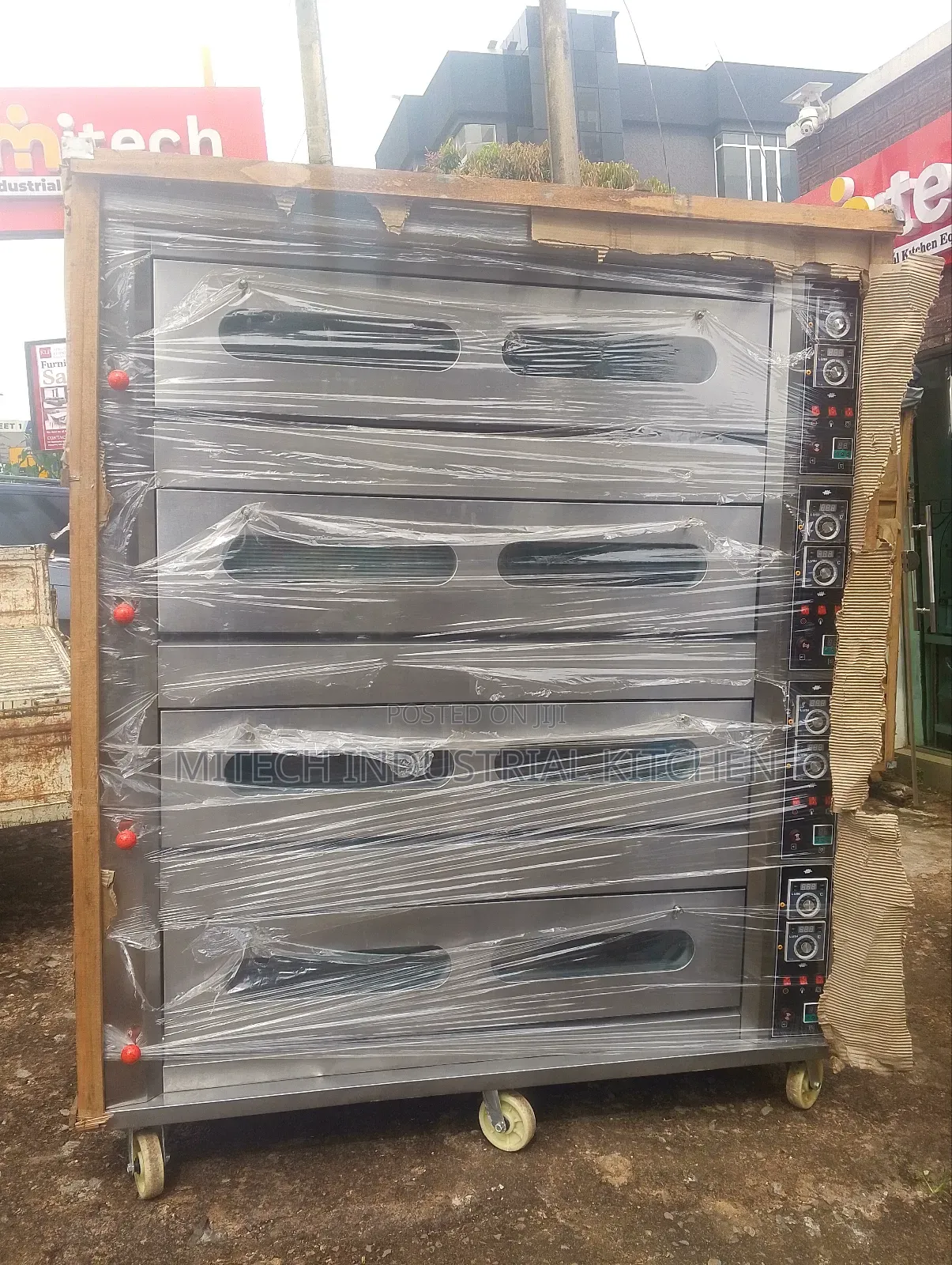 4 Deck 16 Trays Oven