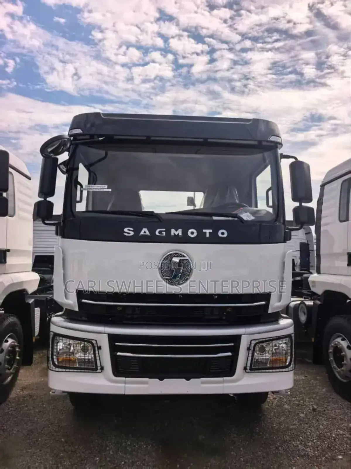 Brand New 400hp Sagmoto Tractor Head.