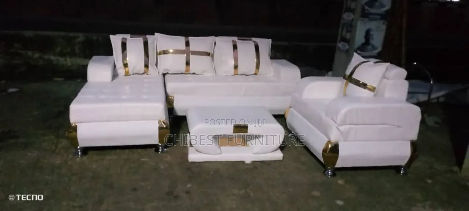 White Sofa Sets With Center Table For Homes