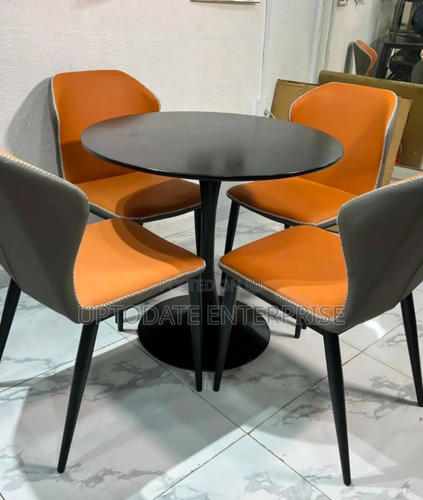 Compact 4 Seater Round Dining