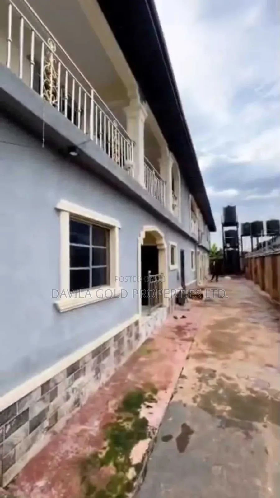 12bdrm Block of Flats in Benin City for sale