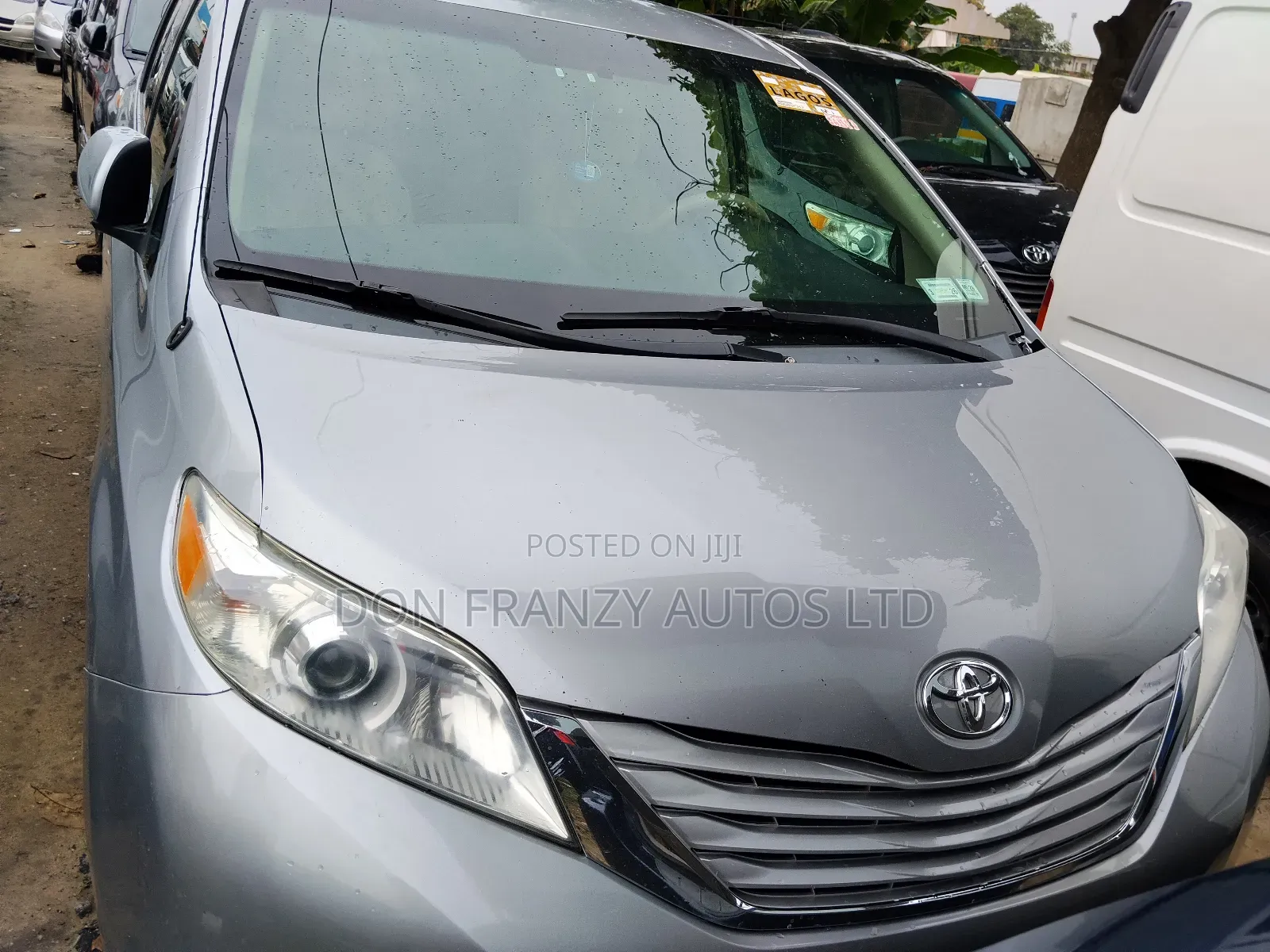 Toyota Sienna LE 7 Passenger 2012 Silver