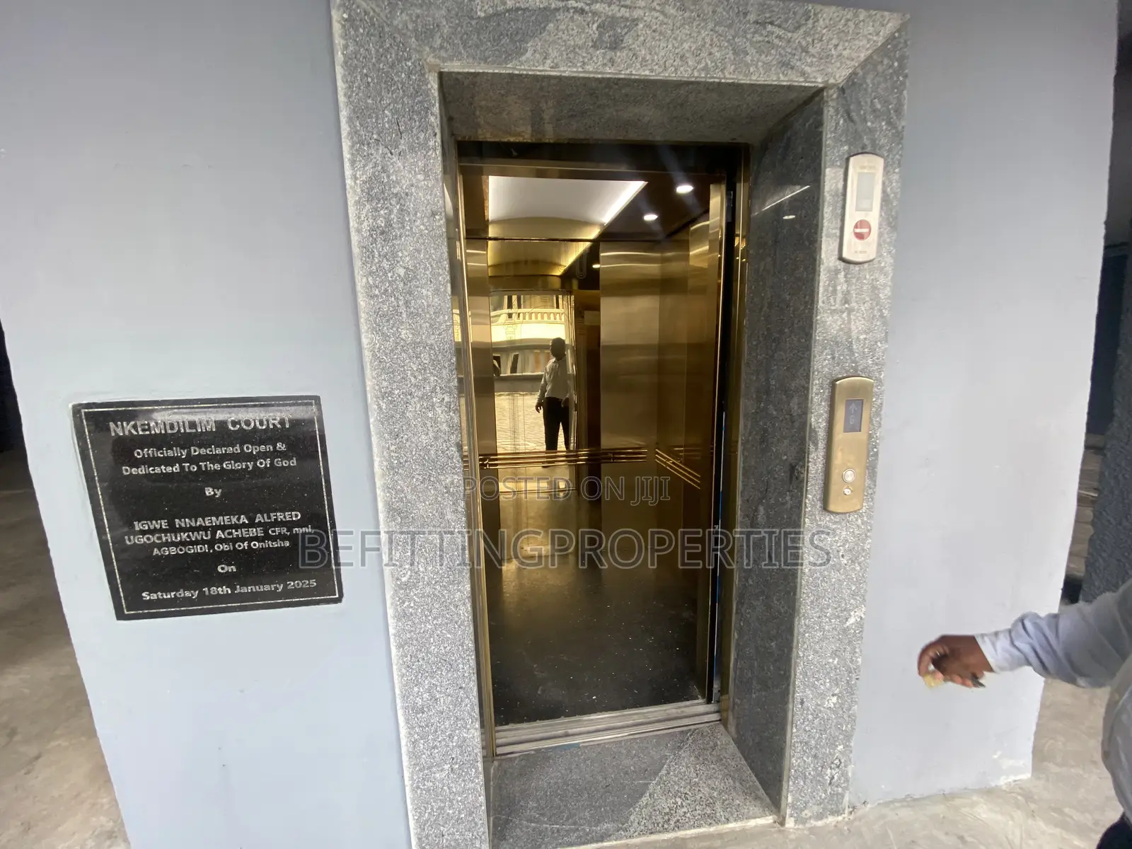 2bdrm Block of Flats in Ikoyi for rent