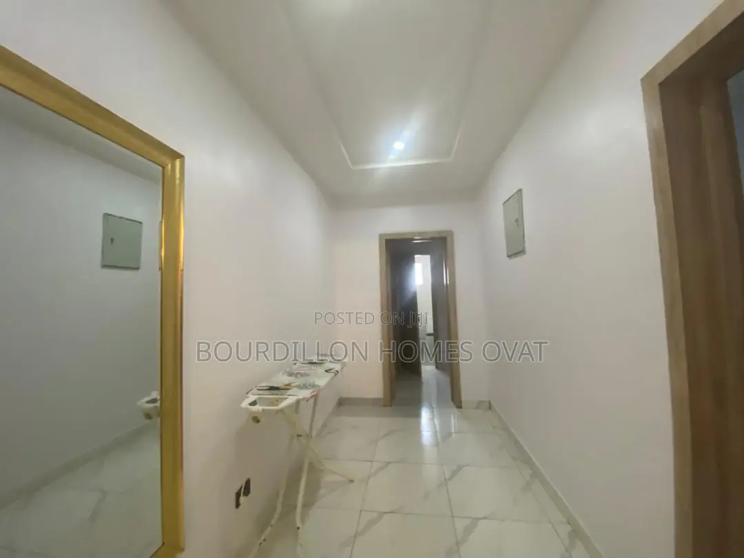 2bdrm Apartment in Ikate Lekki Lagos.. for rent