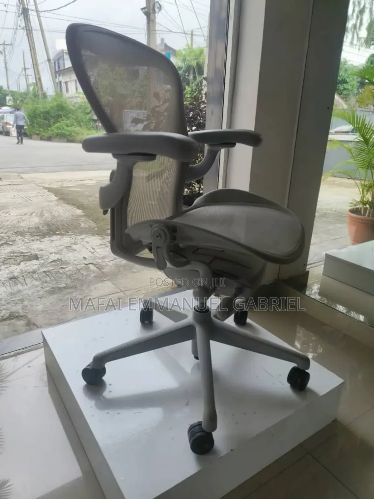 Aeron Hamman Miller Autopedic Chair