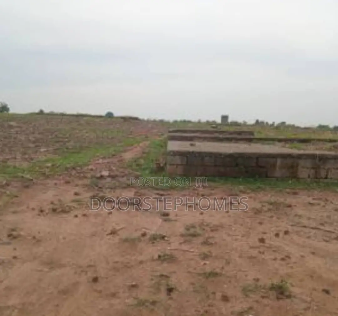 300sqm Residential Land in Miatama Il for Sale