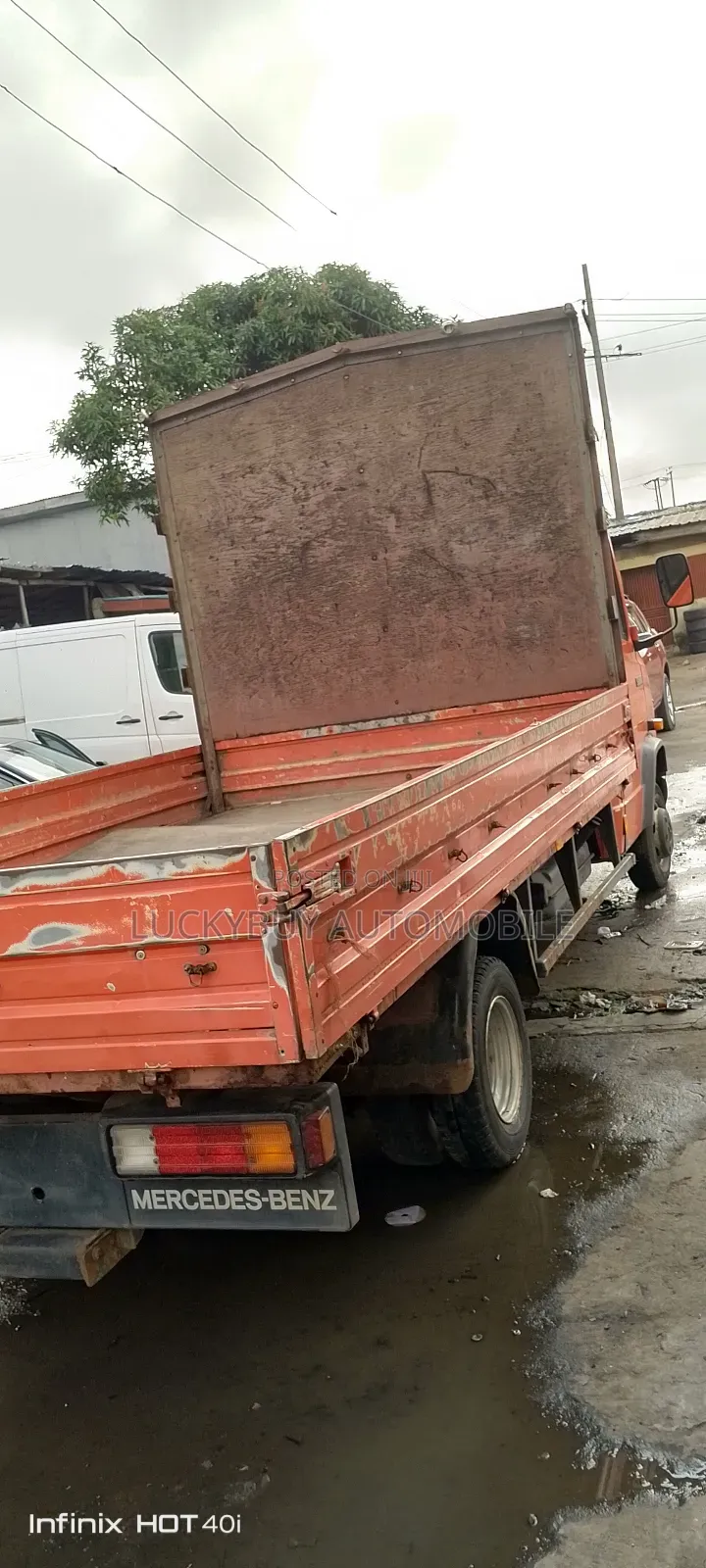 Mercedes Benz 508 Truck