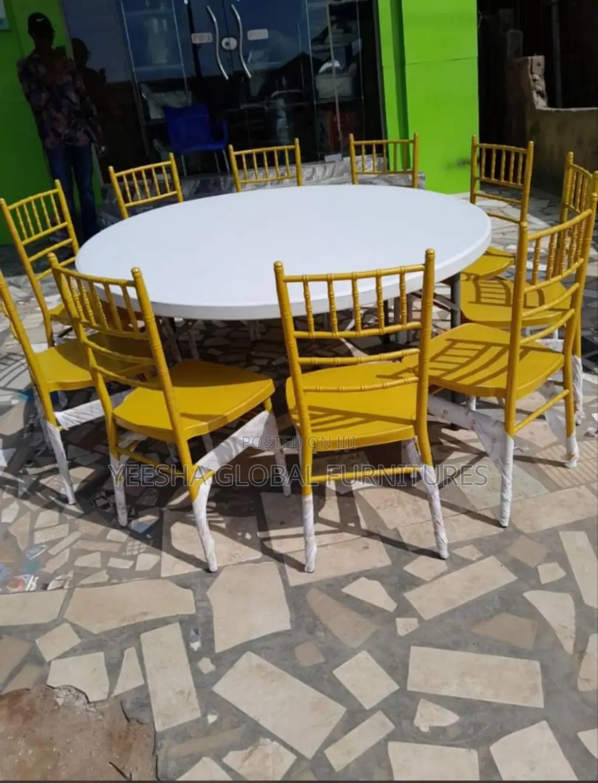Round Event Collapsible Table for 10 Seaters