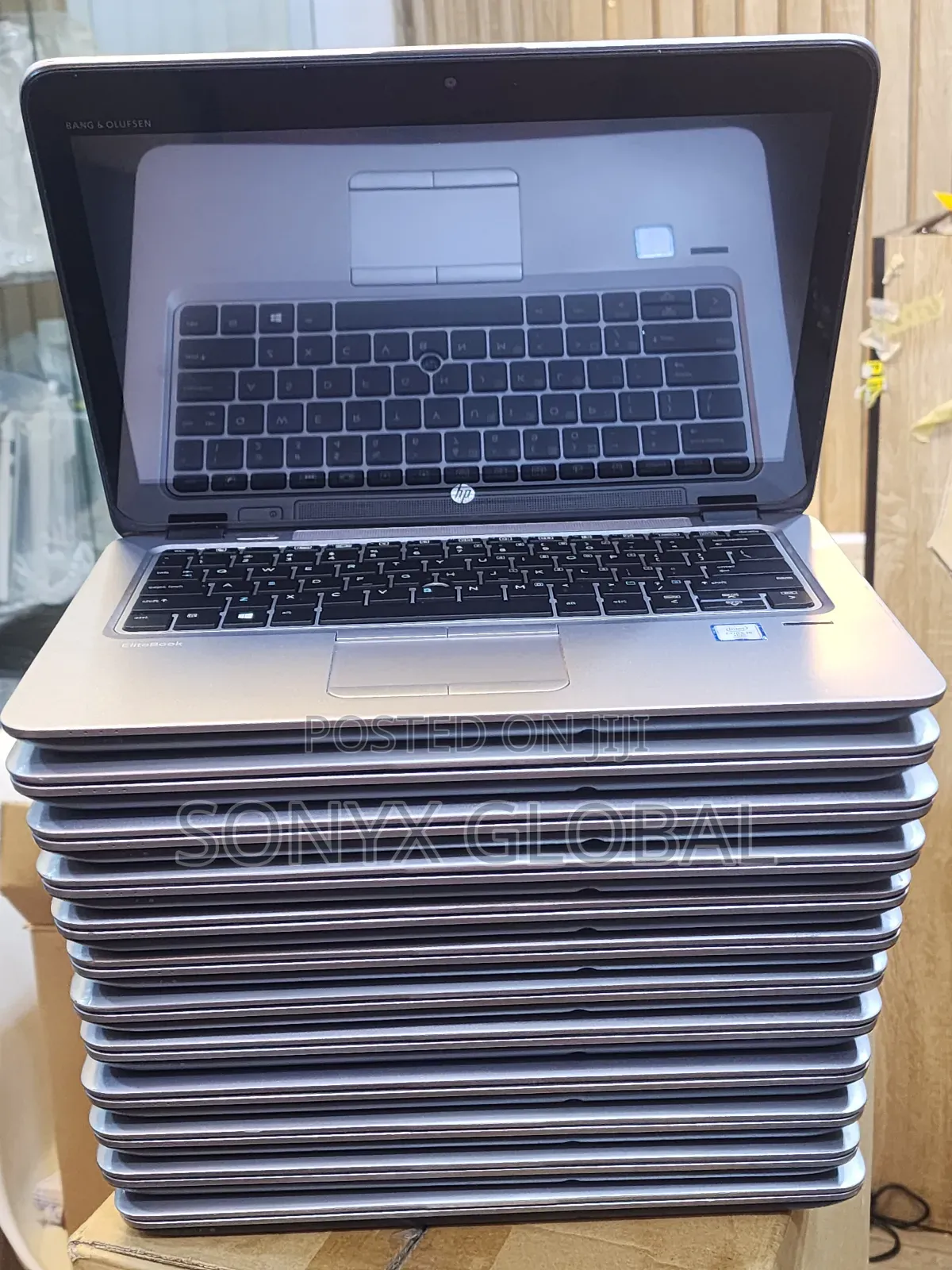 Laptop HP EliteBook 820 G3 8GB Intel Core I5 SSD 256GB