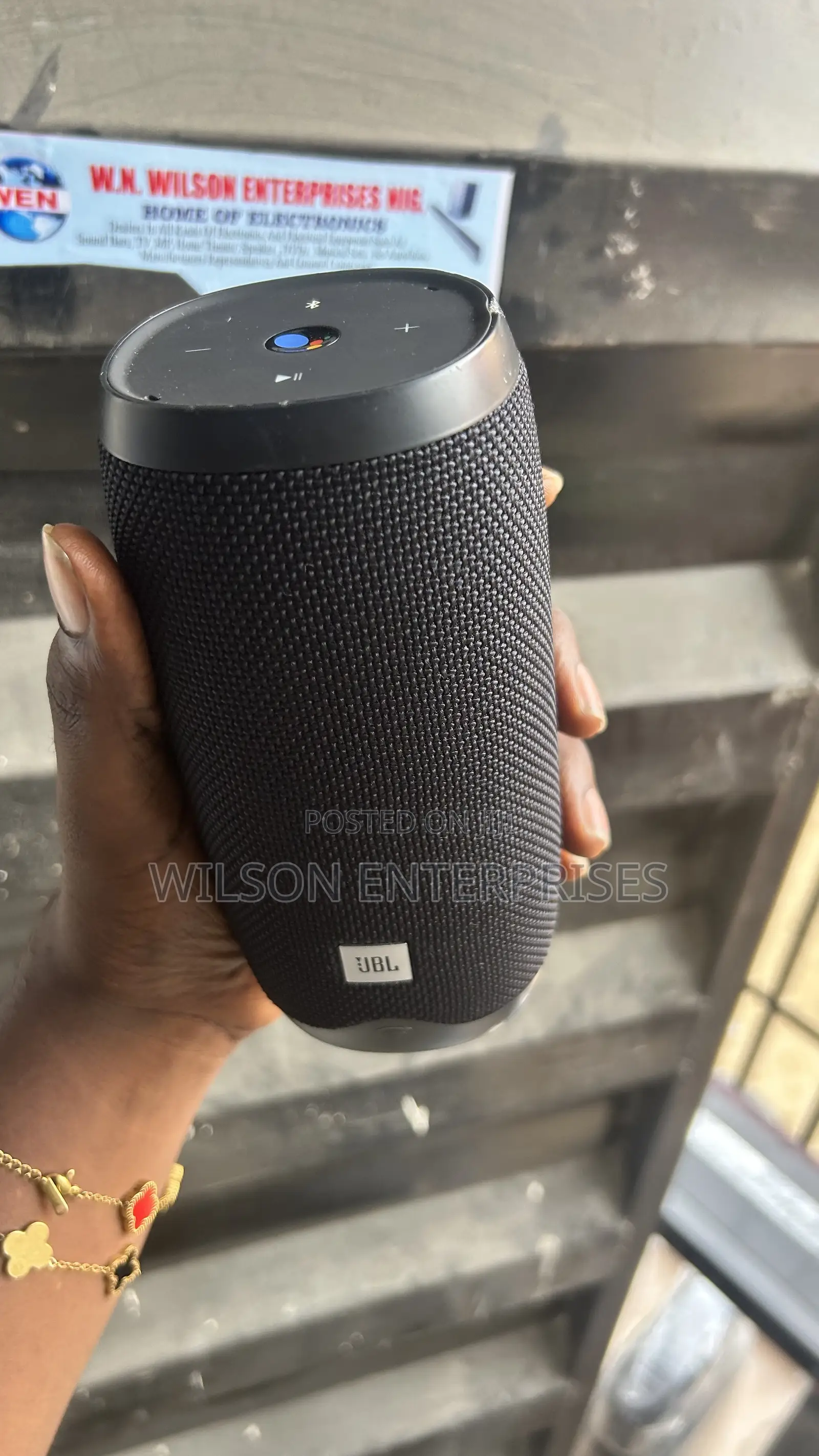 JBL Link 10 Mp Smart Bluetooth Speaker