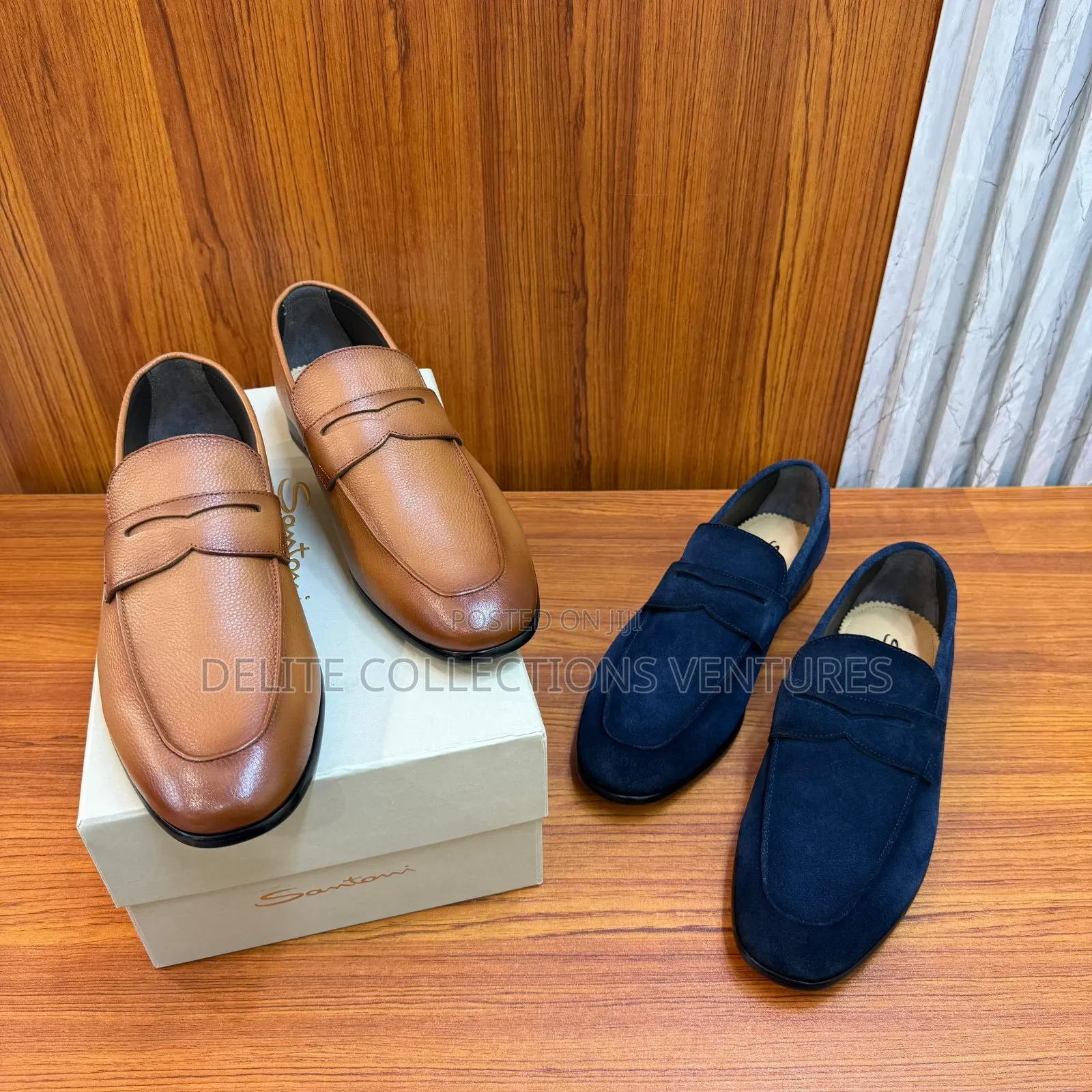 *Santoni Suede Loafers in Blue Brown Leather.