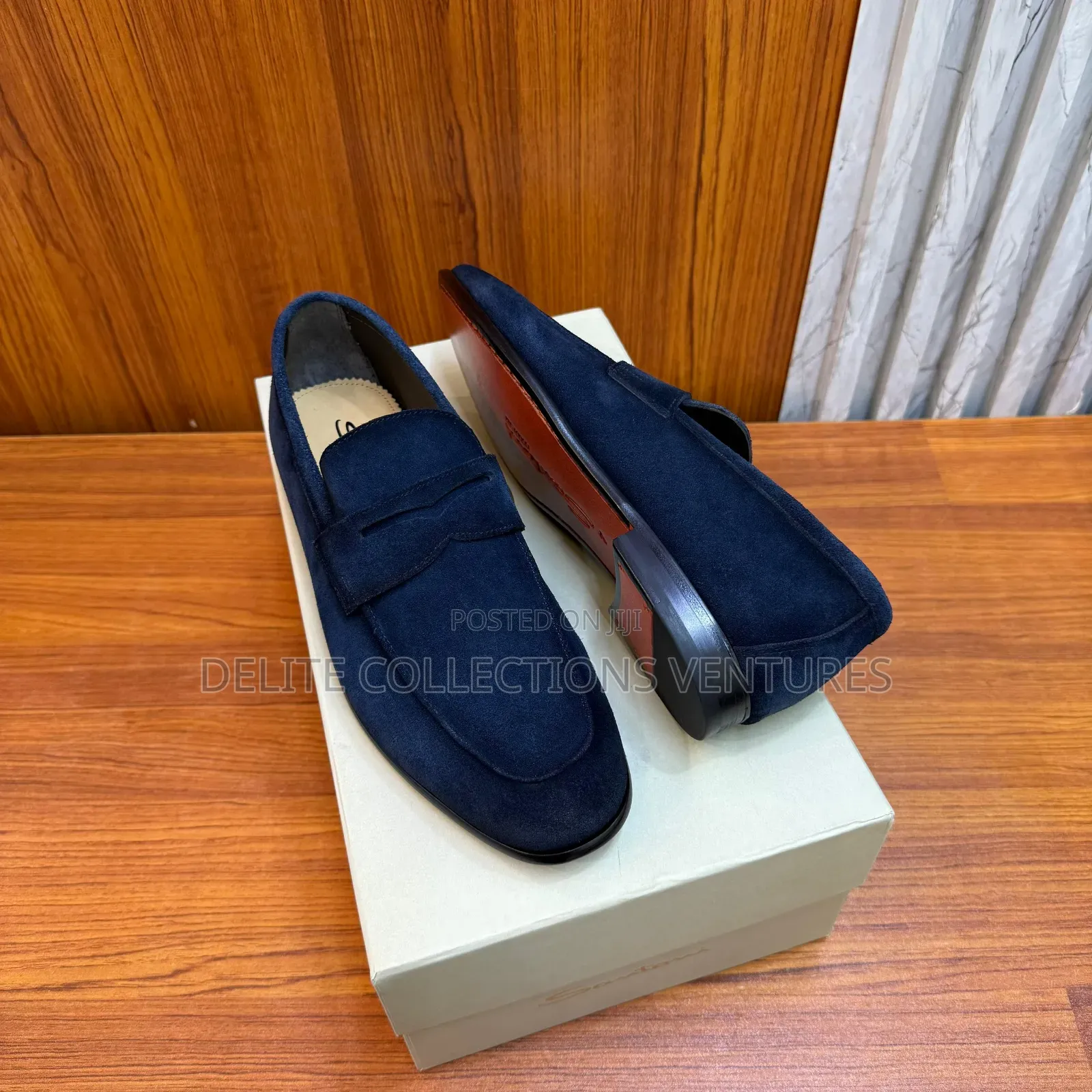 *Santoni Suede Loafers in Blue Brown Leather.