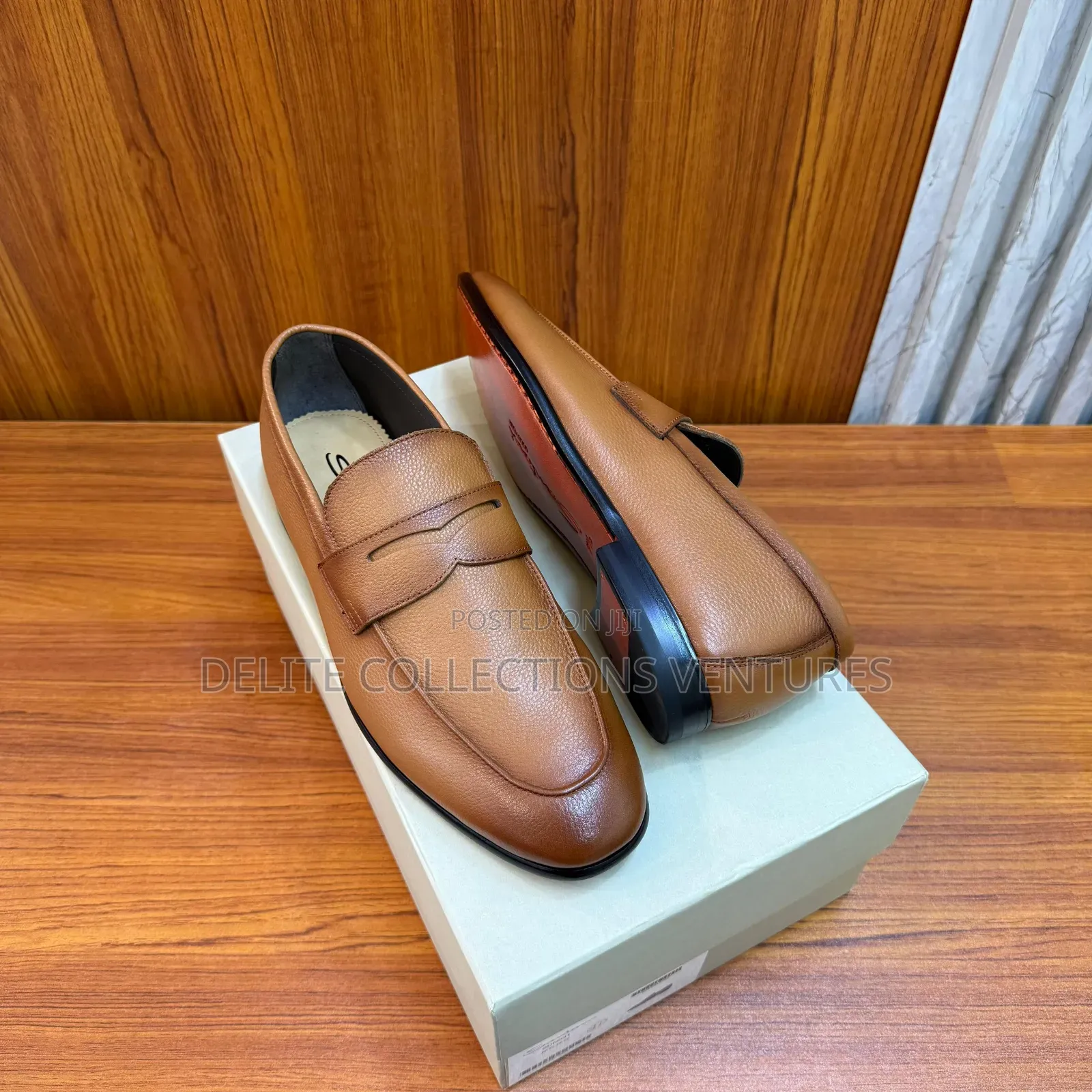 *Santoni Suede Loafers in Blue Brown Leather.